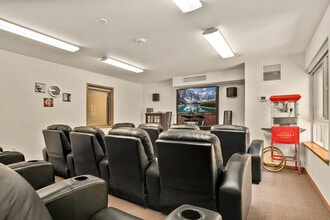 Victoria Park Senior Living Apartments in Seattle, WA - Building Photo - Building Photo