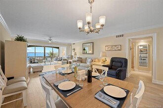 1550 NE Ocean Blvd in Stuart, FL - Foto de edificio - Building Photo