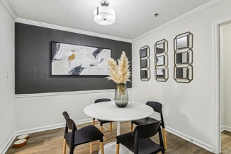 Westhaven at Vinings in Atlanta, GA - Building Photo - Building Photo