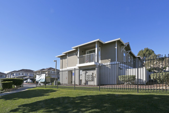 Harden Ranch Apartments in Salinas, CA - Building Photo - Building Photo