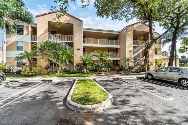 8302 NW 24th St in Coral Springs, FL - Building Photo - Building Photo