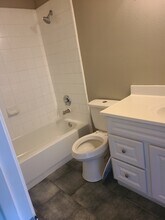 1411 Heathcote Ln in Houston, TX - Building Photo - Building Photo