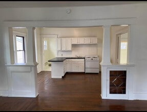 211 E Oak St, Unit 2111/2EOak in Union City, OH - Foto de edificio - Building Photo