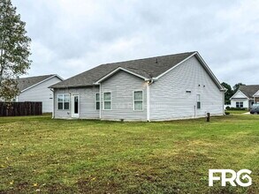 202 Kenison Way in Pikeville, NC - Building Photo - Building Photo