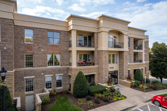 Essex at Glen Eden in Raleigh, NC - Building Photo - Building Photo