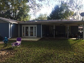 2625 E Cavett Dr in Shreveport, LA - Building Photo - Building Photo