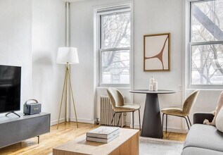 837 2nd Ave in New York, NY - Foto de edificio - Building Photo