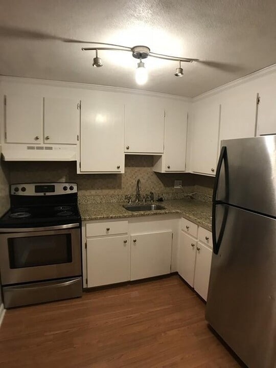 95 Fountain Ln in Weymouth, MA - Building Photo