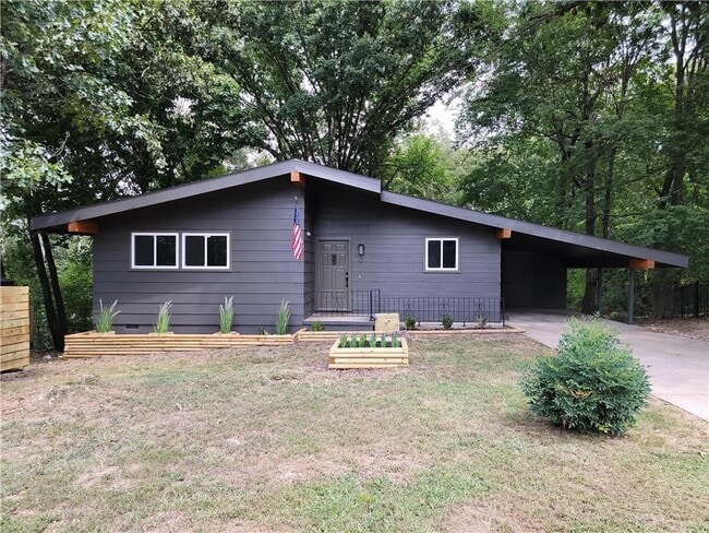 property at 6 Brompton Dr