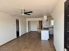 3404 N Neva Ave in Chicago, IL - Building Photo - Building Photo