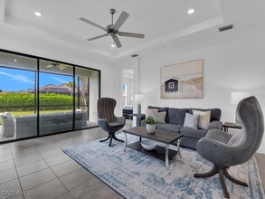 15169 Sacile Ct in Naples, FL - Foto de edificio - Building Photo