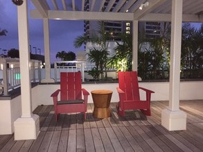 1189 Waimanu St, Unit 2103 in Honolulu, HI - Building Photo - Building Photo