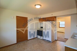 8526 W Appleton Ave-Unit -Upper Unit in Milwaukee, WI - Building Photo - Building Photo