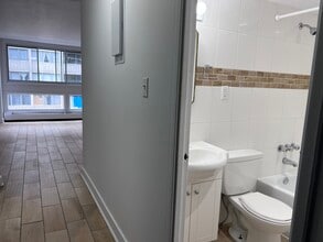 Port Lincoln in Montréal, QC - Building Photo - Building Photo