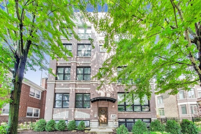 property at 421 S Ridgeland Ave