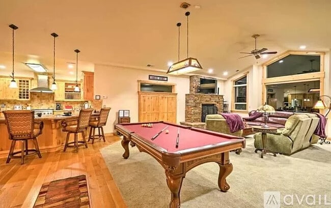 3390 Beaver Brae in South Lake Tahoe, CA - Building Photo - Building Photo