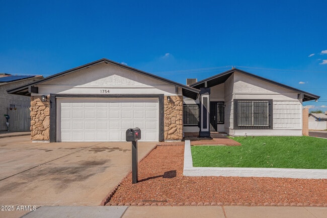 property at 1754 E Alta Vista Rd