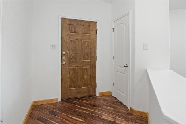 702 Bent Wood Pl in Round Rock, TX - Building Photo - Building Photo