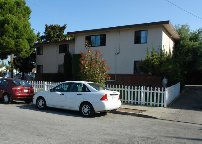 605 Bryan Ave in Sunnyvale, CA - Building Photo - Building Photo