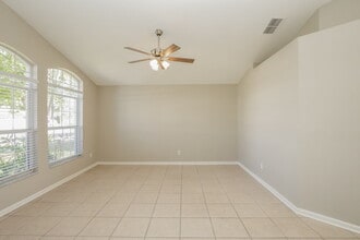 6859 Bouganvillea Crescent Dr in Orlando, FL - Foto de edificio - Building Photo