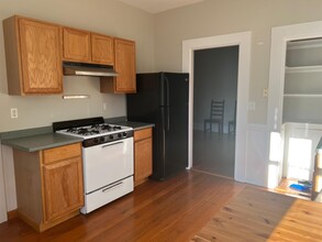 20 Park Ave, Unit #Rear in Somerville, MA - Building Photo - Building Photo