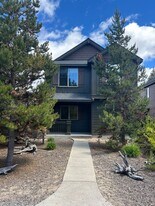 16547 Daisy Pl in La Pine, OR - Building Photo