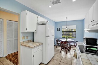 19 Stratford Dr in Boynton Beach, FL - Building Photo - Building Photo