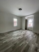 21633 118th Ave in Cambria Heights, NY - Building Photo