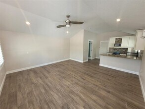 12217 Sunshine Ln in Treasure Island, FL - Building Photo - Building Photo