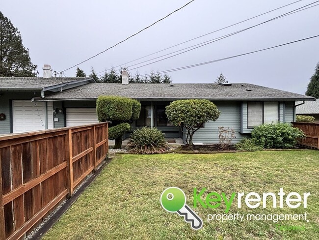 7920-7922-7922 37th St Ct W