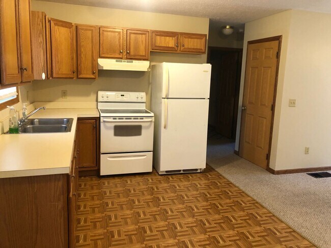 30 N 2nd St-Unit -26 in West Salem, OH - Building Photo - Building Photo