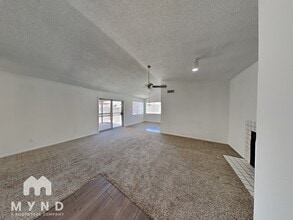 6842 W State Ave in Glendale, AZ - Building Photo - Building Photo