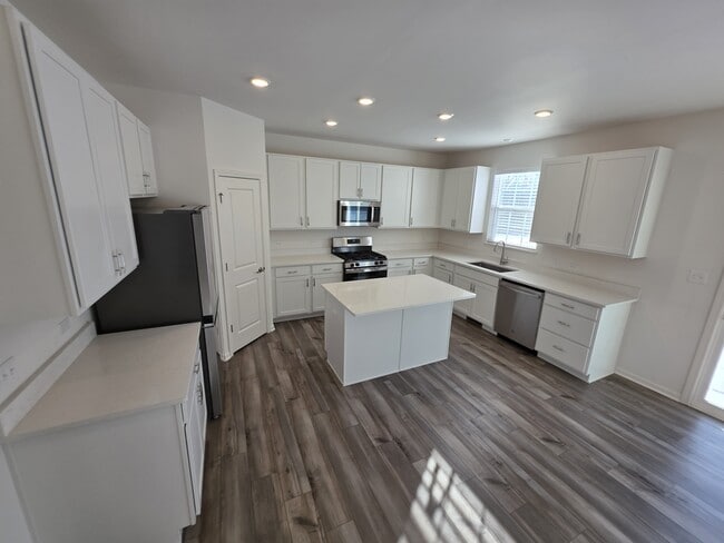 1811 E 111th Pl in Crown Point, IN - Foto de edificio - Building Photo