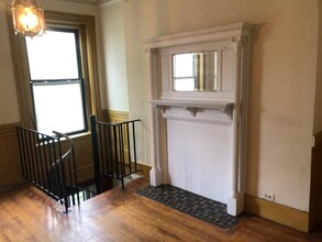 25 Cumberland St, Unit 1R in Boston, MA - Building Photo - Building Photo