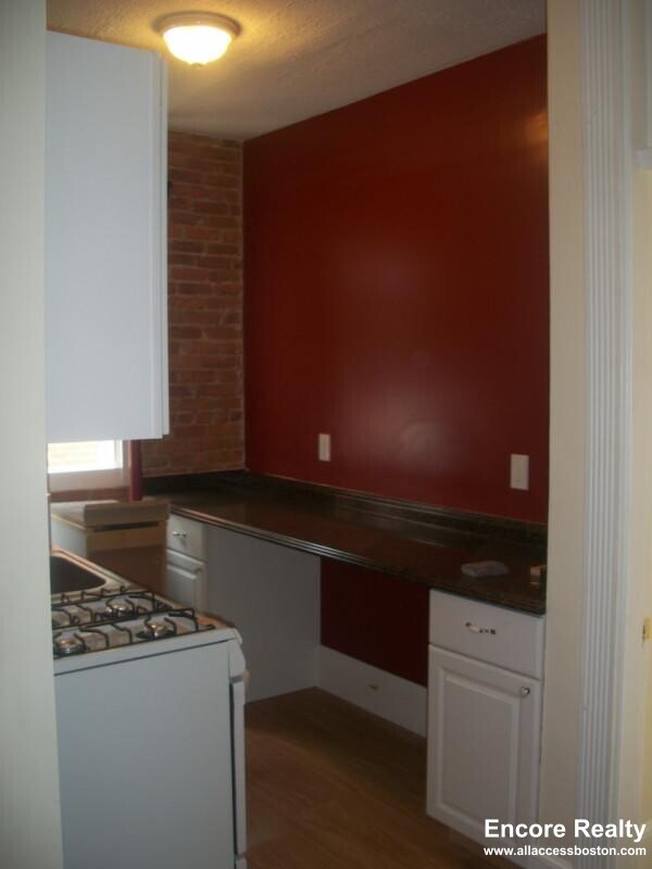 460 Park Dr, Unit 1 BED VERY CLEAN in Boston, MA - Building Photo - Building Photo