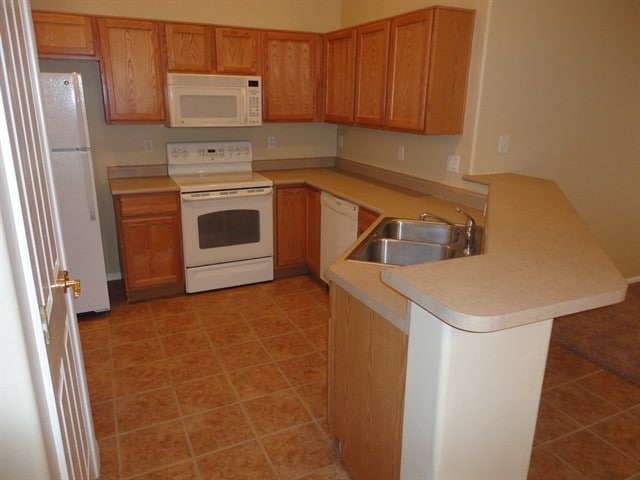 6563 E Ladonna Ln in Tucson, AZ - Foto de edificio - Building Photo