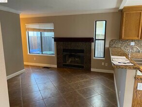 890 Buckskin Terrace in Brentwood, CA - Building Photo - Building Photo