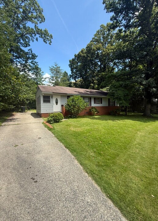 3514 Normandy Rd in Greensboro, NC - Building Photo