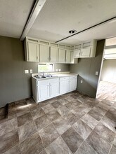 233 Jolly Roger Dr in Lexington, NC - Building Photo - Building Photo