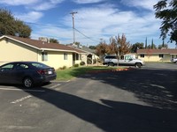 8 Multi-Family Units + 1 Commercial Unit in Olivehurst, CA - Foto de edificio - Building Photo