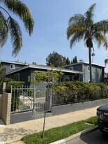 Venice Adjacent in Venice, CA - Building Photo