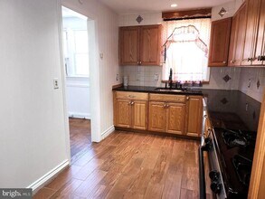 443 E Pleasant St in Philadelphia, PA - Building Photo - Building Photo