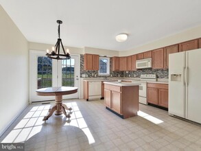 5801 Tobery Rd, Unit 2 in Frederick, MD - Building Photo - Building Photo
