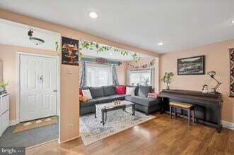 407 Emerald St in Media, PA - Building Photo - Building Photo