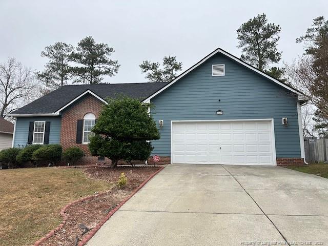 8620 English Saddle Dr in Fayetteville, NC - Building Photo
