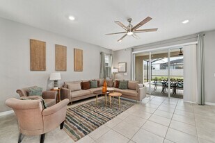 3436 Lilac Wy in Davenport, FL - Building Photo