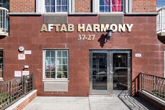 3727 107th St in Corona, NY - Building Photo - Building Photo