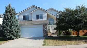 424 Saturn Dr in Fort Collins, CO - Building Photo