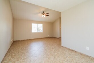6027 Leafwood Cir in League City, TX - Building Photo - Building Photo