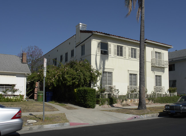 212 N St Andrews Pl in Los Angeles, CA - Building Photo - Building Photo